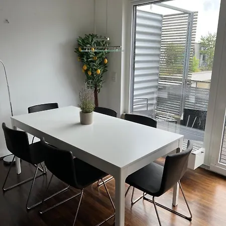 民宿 Privat-zimmer In Loft - Zentrum - Privates Bad *